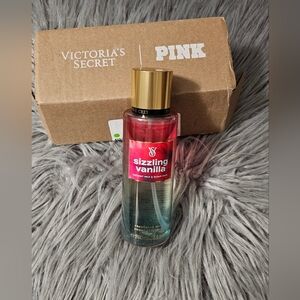 Victoria Secret body mist Sizzling Vanilla NEW With Box coconut milk and sugar v